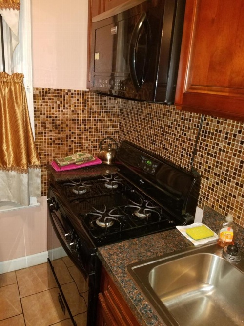 Gabriel's Luxury Suite image 26